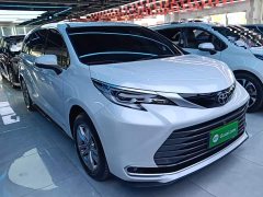 Toyota Sienna 2024 2.5L Hybrid AWD Premium - ფოტო 4