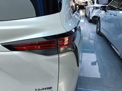 Toyota Sienna 2024 2.5L Hybrid AWD Premium - ფოტო 8
