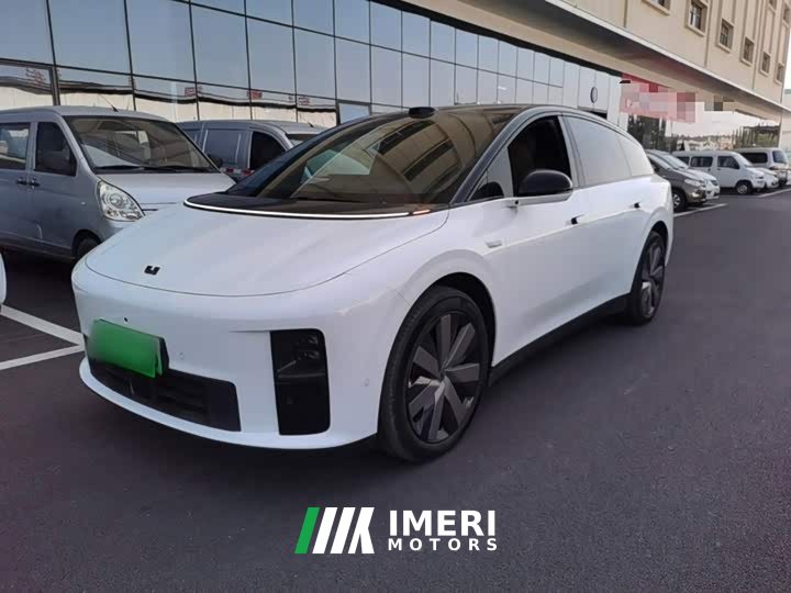 Li Auto i6 2025 Four-Wheel Drive Standard Edition - ავტომობილი ჩინეთიდან