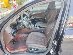 BMW 5 Series 530Li Premier M Sport Package - ფოტო 15