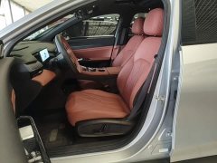 Geely Galaxy L6 EM-i 140km Starship Edition - ფოტო 10