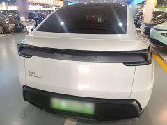 Tesla Model Y Rear-Wheel Drive - ფოტო 6