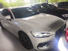 Volvo S60 B4 Smart Luxury Edition - ფოტო 4