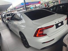 Volvo S60 B4 Smart Luxury Edition - ფოტო 5
