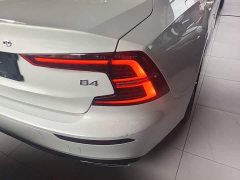 Volvo S60 B4 Smart Luxury Edition - ფოტო 8