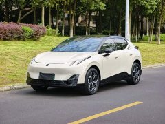 Lynk & Co Geely Lynk & Co 20 530km Rear-wheel Drive Max - ფოტო 2
