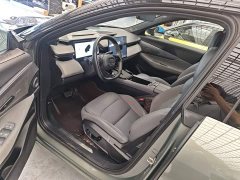 Lynk & Co Geely Lynk & Co 08 EM-P 220km AWD Performance Halo - ფოტო 15