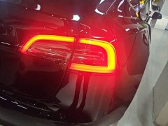 Tesla Model 3 Rear-Wheel Drive - ფოტო 8