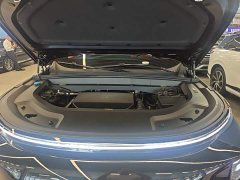 Li Auto L8 2024 Pro - ფოტო 20