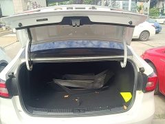SAIC MG i5 2020 1.5L Automatic 4G Connected Premium Edition - ფოტო 19