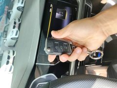 Volkswagen Passat Outstanding Edition 380TSI Dragon Ascendant Version - ფოტო 9