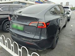 Tesla Model Y Rear-Wheel Drive - ფოტო 7