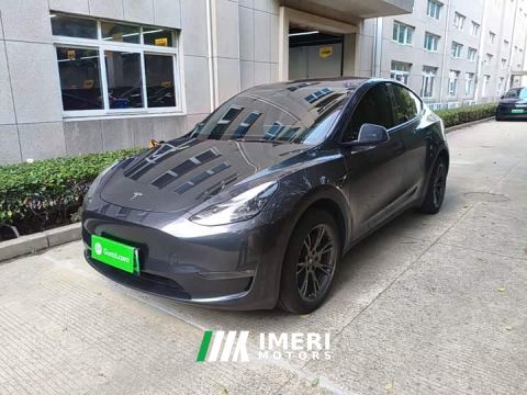 2024 Tesla Model Y Long Range All-Wheel Drive