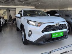 Toyota RAV4 2.0L CVT FWD Urban Edition - ფოტო 4