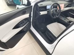 BYD Dolphin 06 DM-i Smart Drive 120KM Deluxe - ფოტო 16