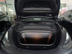 Tesla Model Y Long Range All-Wheel Drive - ფოტო 20