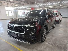 Toyota Highlander 2.5L Intelligent Hybrid AWD Premium 7-Seater - ფოტო 1