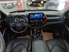 Toyota Highlander 2.5L Intelligent Hybrid AWD Premium 7-Seater - ფოტო 10