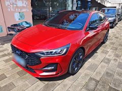 Ford Focus Hatchback EcoBoost 180 Automatic ST Line - ფოტო 1
