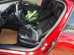 Ford Focus Hatchback EcoBoost 180 Automatic ST Line - ფოტო 15
