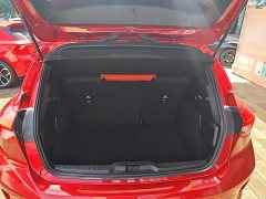 Ford Focus Hatchback EcoBoost 180 Automatic ST Line - ფოტო 19