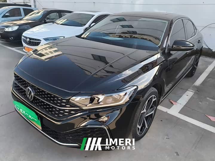Volkswagen Passat Outstanding Edition 330TSI Starry Elite Version