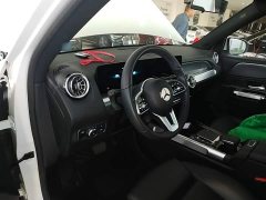 Mercedes-Benz GLB 200 Dynamic - ფოტო 10