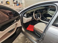 BYD Qin PLUS Glory Edition DM-i 55KM Leading - ფოტო 16