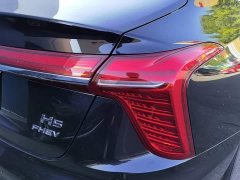 FAW Hongqi H5 PHEV 130 Super Hybrid Edition - ფოტო 8