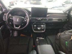 Lincoln Explorer 2022 Facelift 2.0T Two-Wheel Drive Premium Edition - ფოტო 3