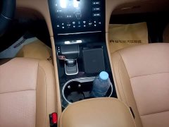 Li Auto ONE Extended Range 6-Seater - ფოტო 10