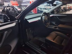 Tesla Model Y Rear-Wheel Drive - ფოტო 16