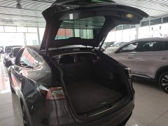 Tesla Model Y Long Range All-Wheel Drive - ფოტო 19
