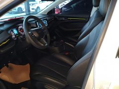 SAIC MG i5 2021 1.5L Manual Diamond Edition - ფოტო 15