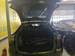 Tesla Model Y Rear-Wheel Drive - ფოტო 19
