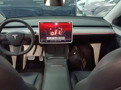 Tesla Model Y Rear-Wheel Drive - ფოტო 10