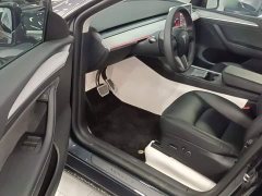 Tesla Model Y Rear-Wheel Drive - ფოტო 16