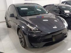 Tesla Model Y Rear-Wheel Drive - ფოტო 4