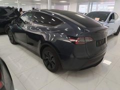 Tesla Model Y Rear-Wheel Drive - ფოტო 5