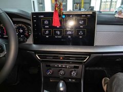 Volkswagen Lavida 1.5L Automatic Starry Sky Five Million Edition - ფოტო 5