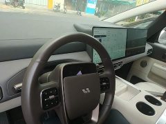 Li Auto Li Xiang MEGA Ultra - ფოტო 10