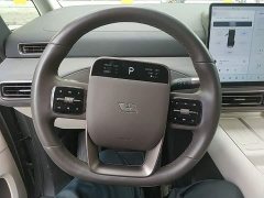 Li Auto Li Xiang MEGA Ultra - ფოტო 11