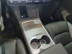 Tesla Model Y Rear-Wheel Drive - ფოტო 14