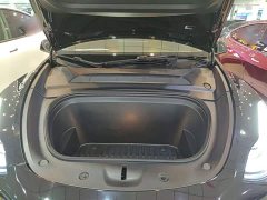 Tesla Model Y Rear-Wheel Drive - ფოტო 20
