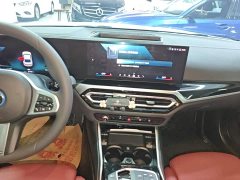 BMW i3 eDrive 35 L - ფოტო 13