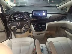 Buick GL8 Land Business Class Smart Edition - ფოტო 10