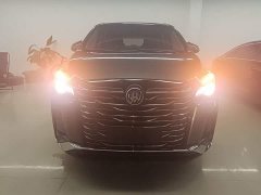 Buick GL8 Land Business Class Smart Edition - ფოტო 3