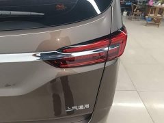 Buick GL8 Land Business Class Smart Edition - ფოტო 8