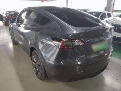 Tesla Model Y Rear-Wheel Drive - ფოტო 5