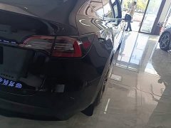 Tesla Model Y Rear-Wheel Drive - ფოტო 8